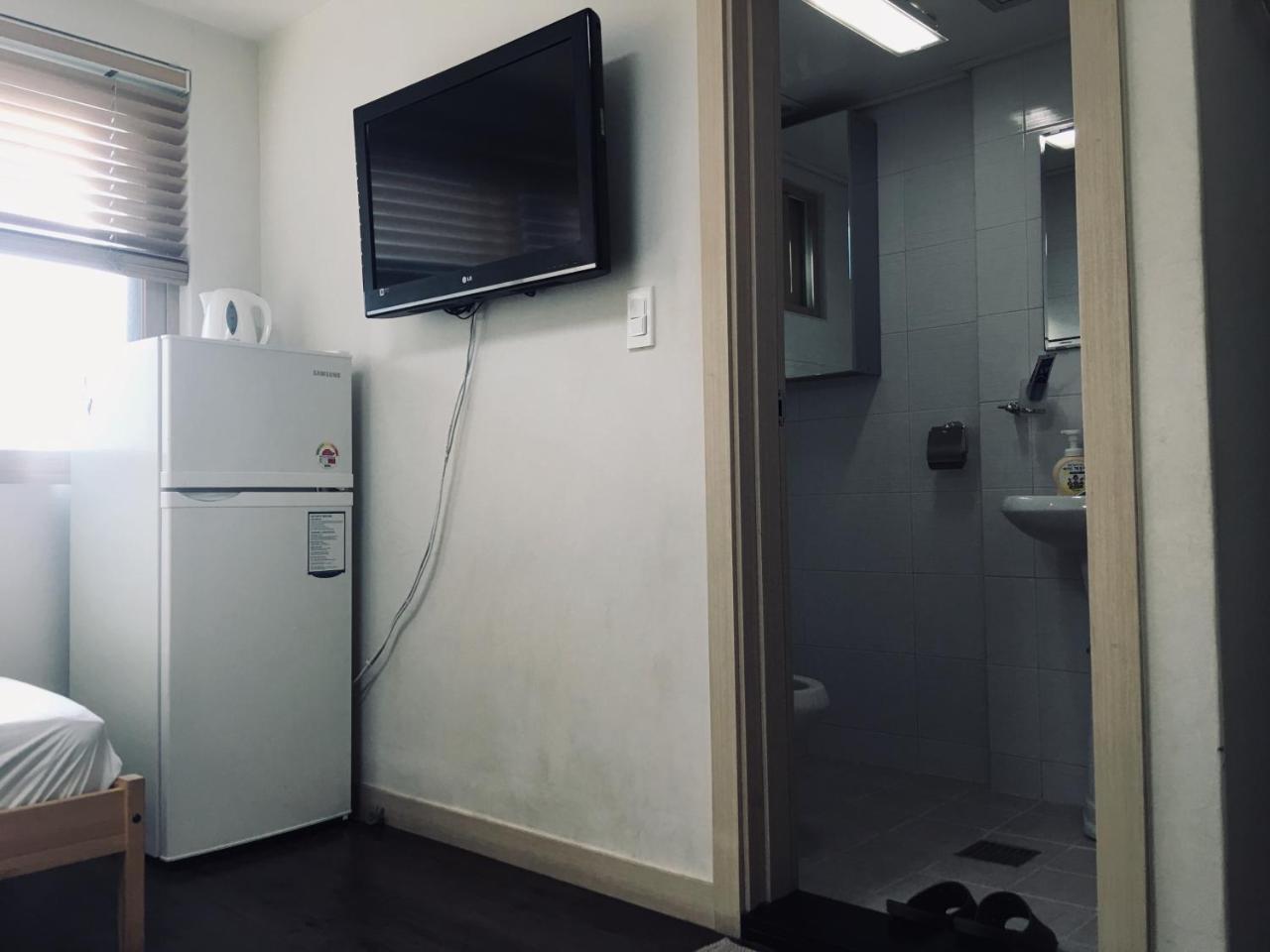 Hongdae Pencil Guesthouse Seul Zewnętrze zdjęcie